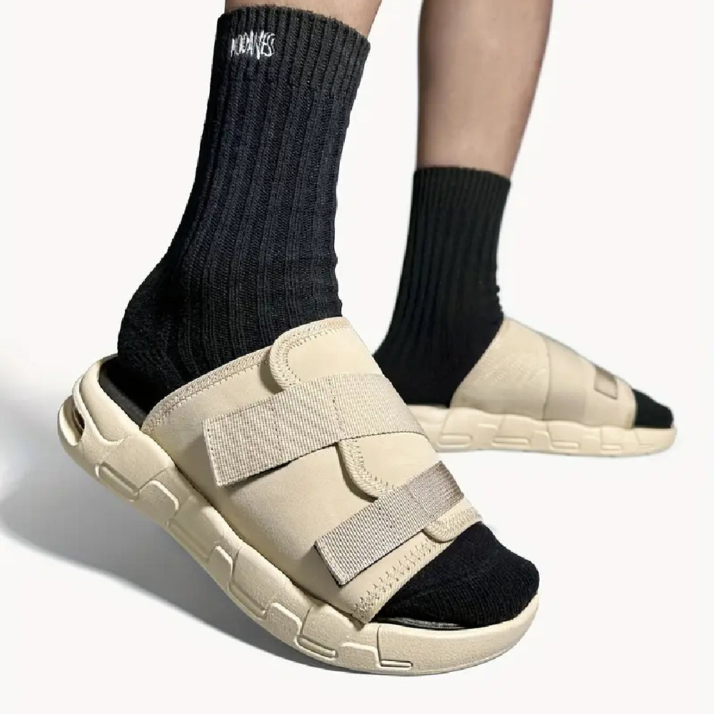Bloomsbury Cushioned Slides