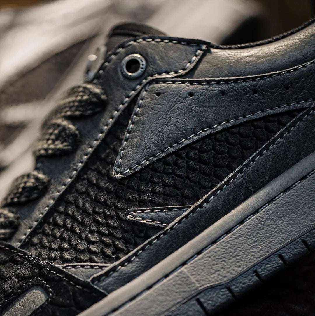 Plissken Low-Top Sneaker