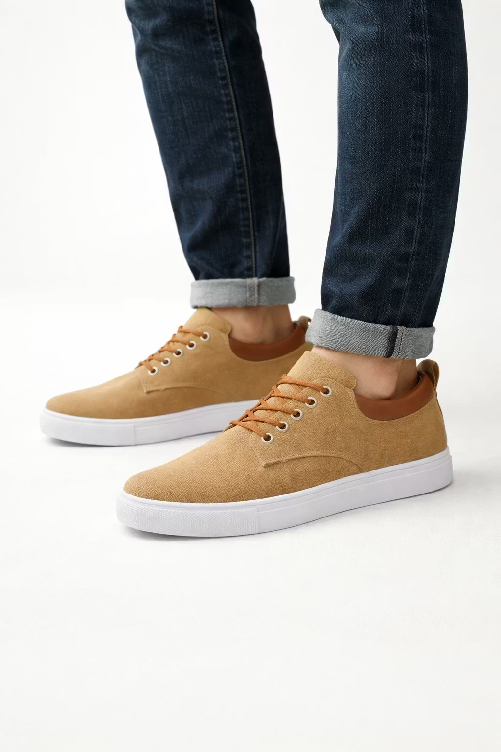 Rotorua Canvas Low-Top Sneakers