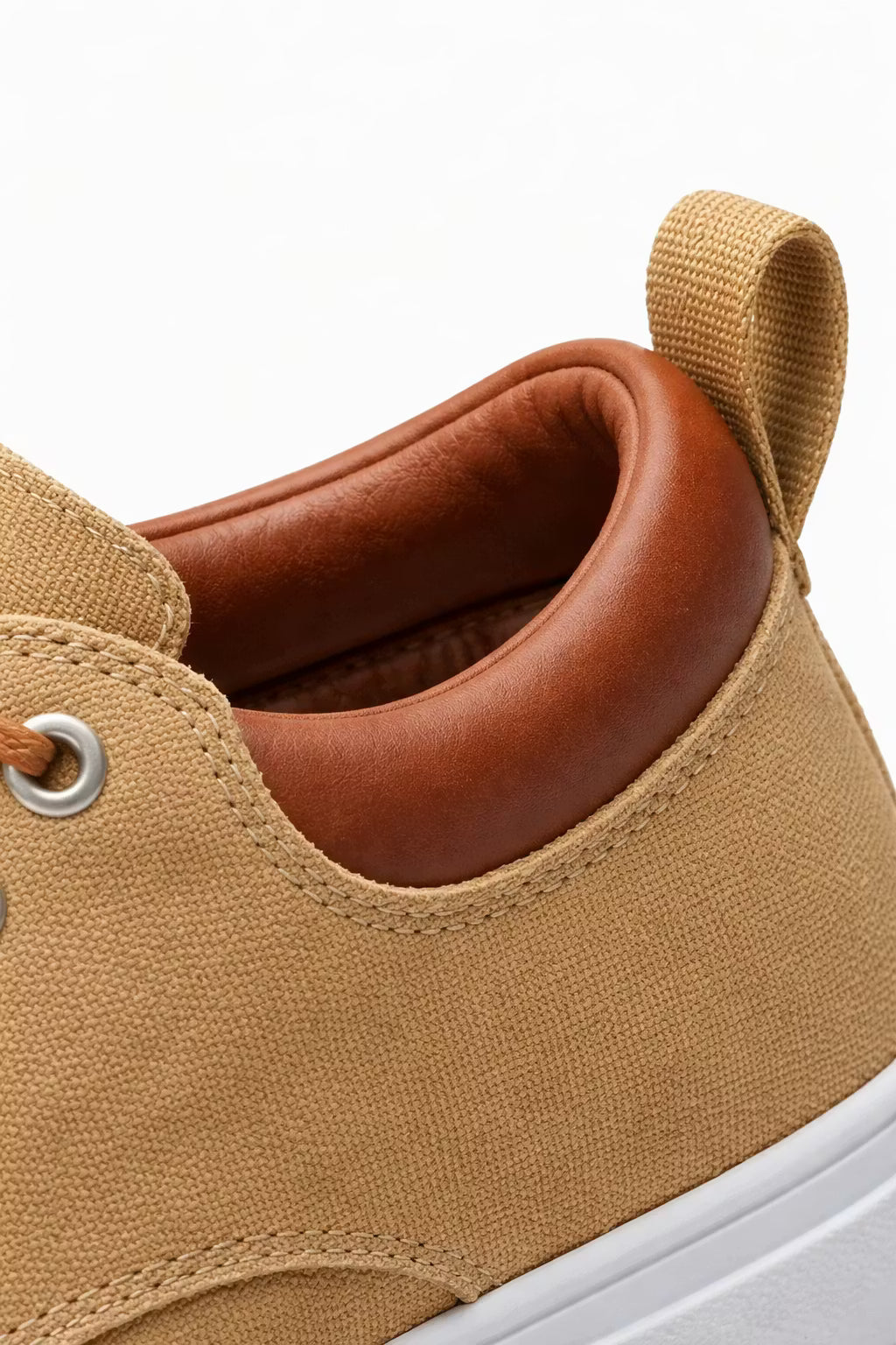 Rotorua Canvas Low-Top Sneakers