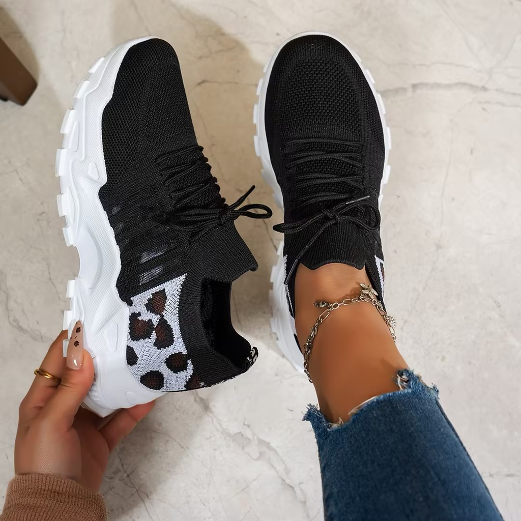 Aura Orthopedic Sneaker