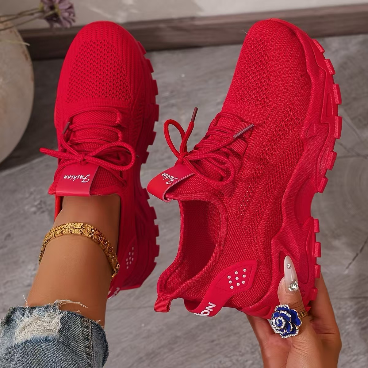 Aura Orthopedic Sneaker